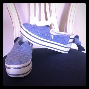 Toms Slip ons